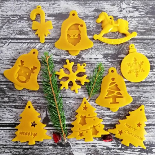 Zawieszka na choinkę z wosku pszczelego